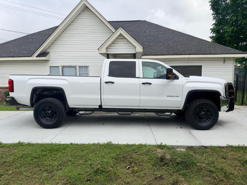 GMC Sierra 2500HD Base Crew Cab 4WD 2017