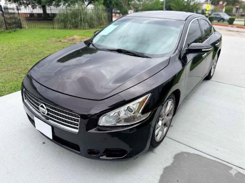 Nissan Maxima SV 2012