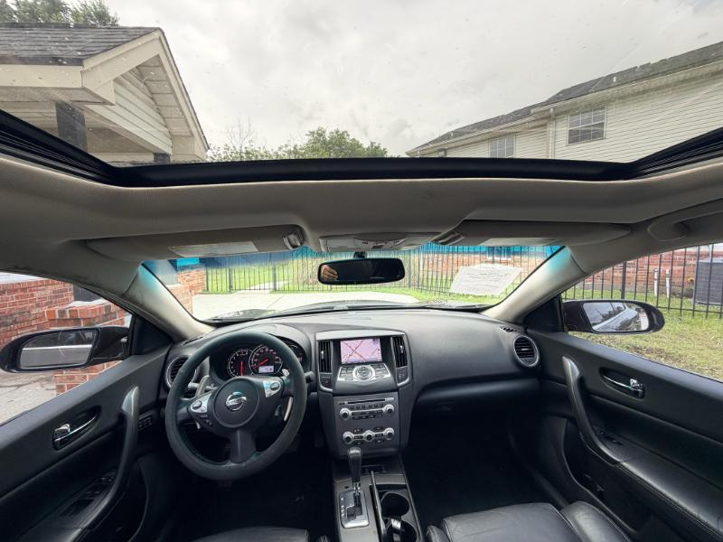 Nissan Maxima SV 2012