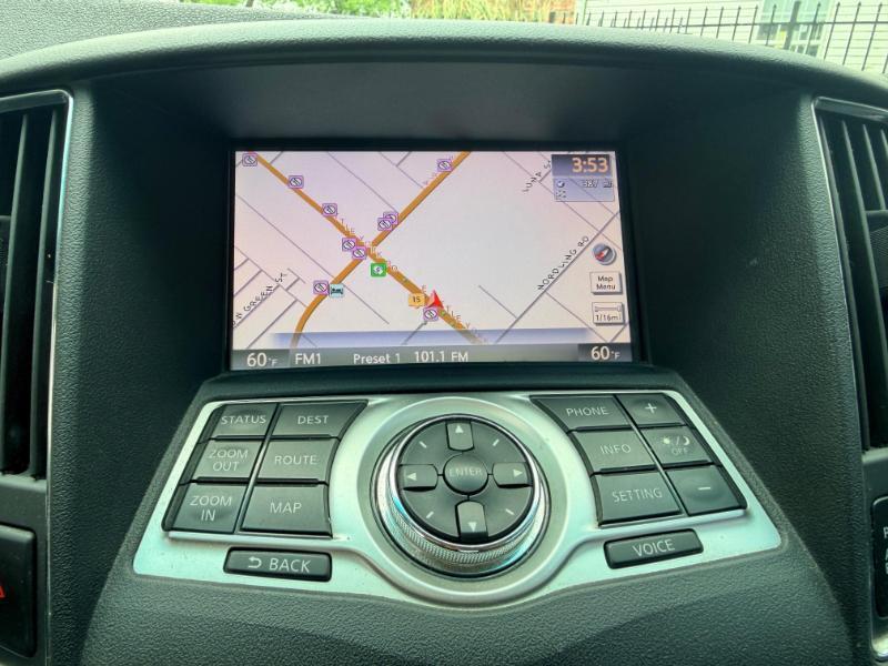 Nissan Maxima SV 2012