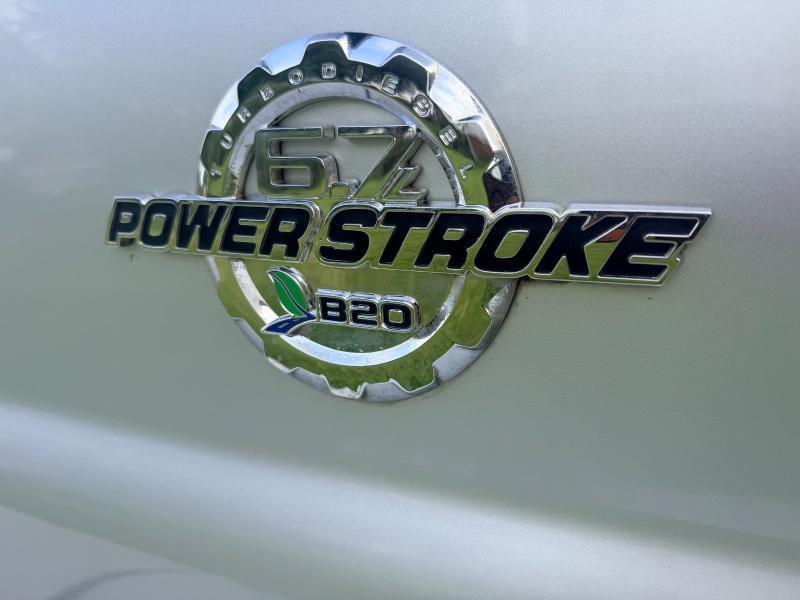 Ford F-250 SD XLT Crew Cab Long Bed 4WD 2016