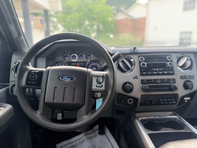 Ford F-250 SD XLT Crew Cab Long Bed 4WD 2016