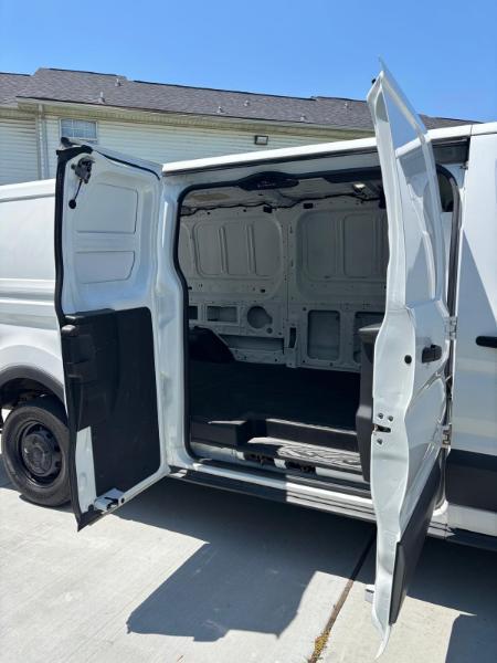 Ford Transit 150 Van Low Roof 60/40 Pass. 148-in. WB 2015