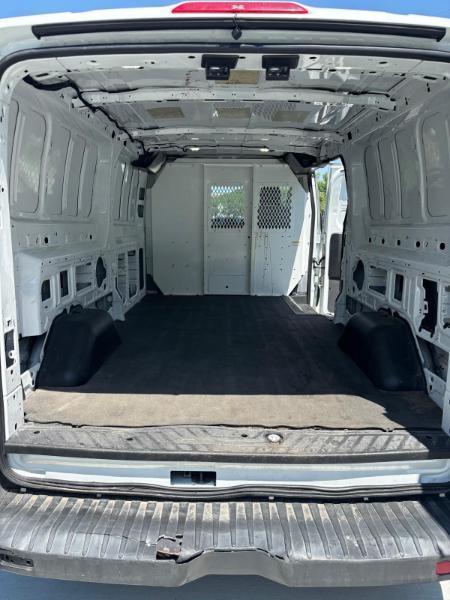 Ford Transit 150 Van Low Roof 60/40 Pass. 148-in. WB 2015