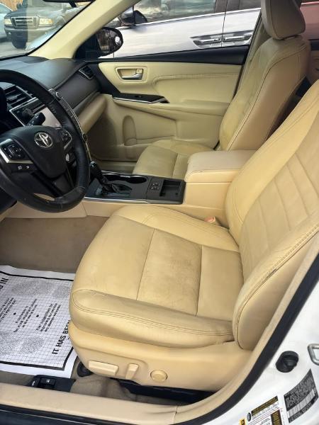 Toyota Camry SE 2017