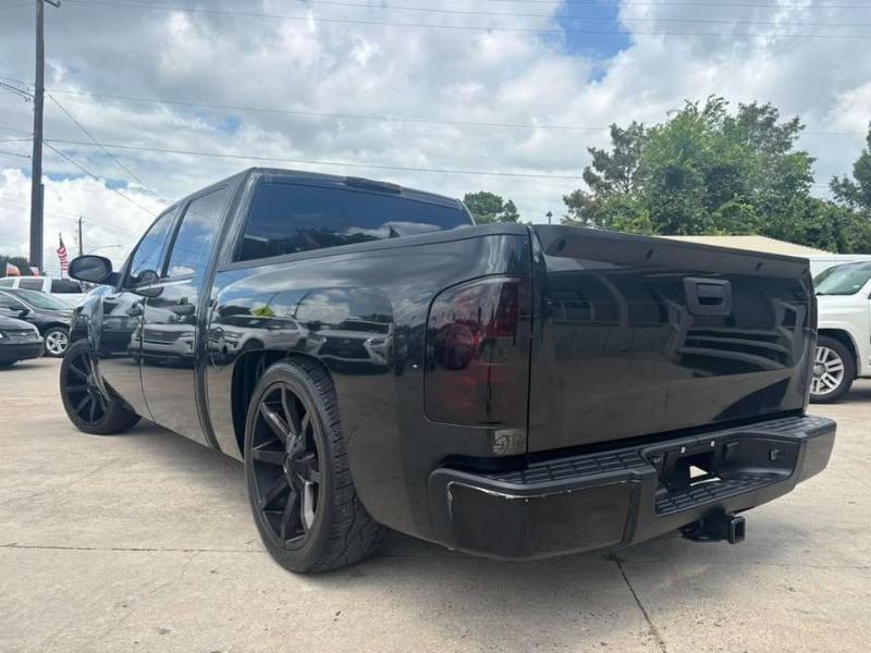 Chevrolet Silverado 1500 LS Crew Cab 2WD 2009