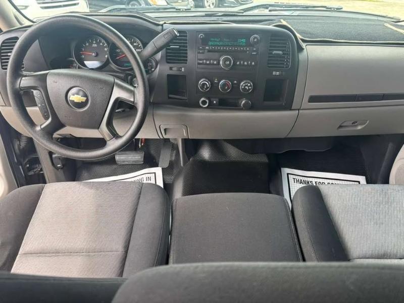 Chevrolet Silverado 1500 LS Crew Cab 2WD 2009