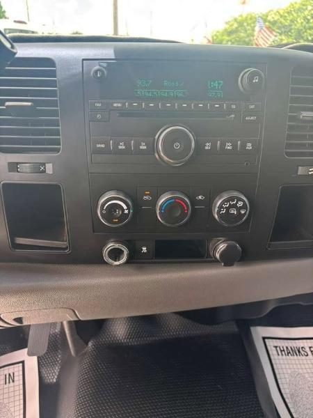 Chevrolet Silverado 1500 LS Crew Cab 2WD 2009