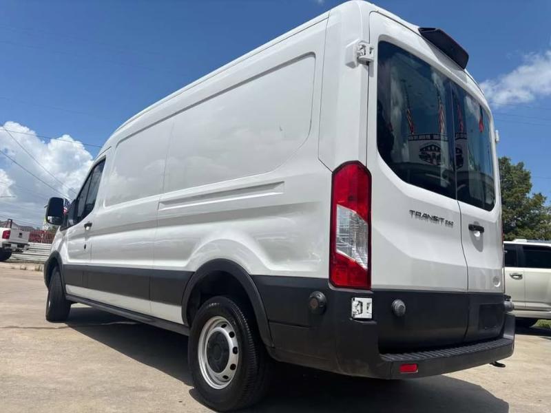 Ford Transit 250 Van Med. Roof w/Sliding Pass. 148-in. WB 2019