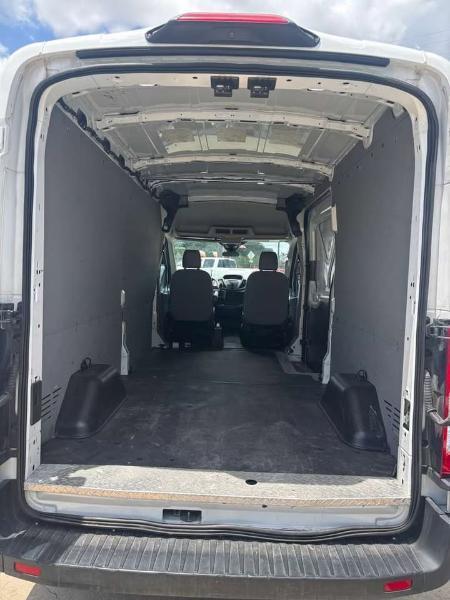 Ford Transit 250 Van Med. Roof w/Sliding Pass. 148-in. WB 2019