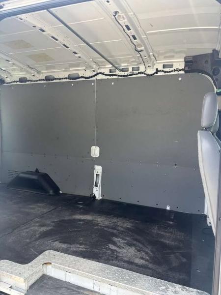 Ford Transit 250 Van Med. Roof w/Sliding Pass. 148-in. WB 2019