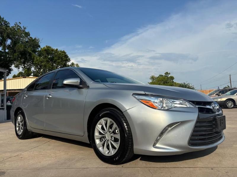 Toyota Camry SE 2015