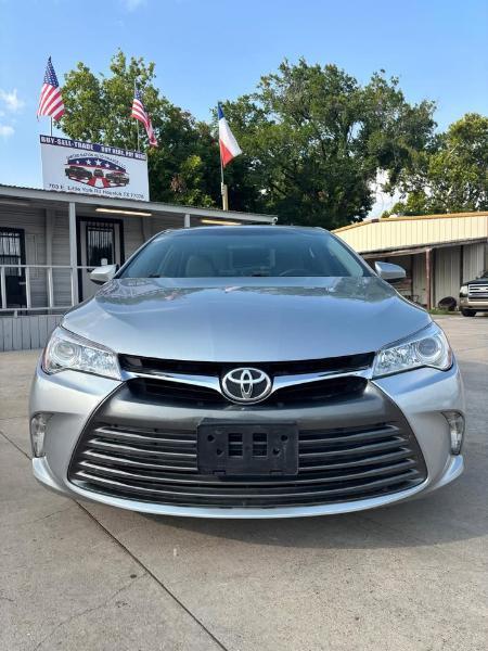 Toyota Camry SE 2015