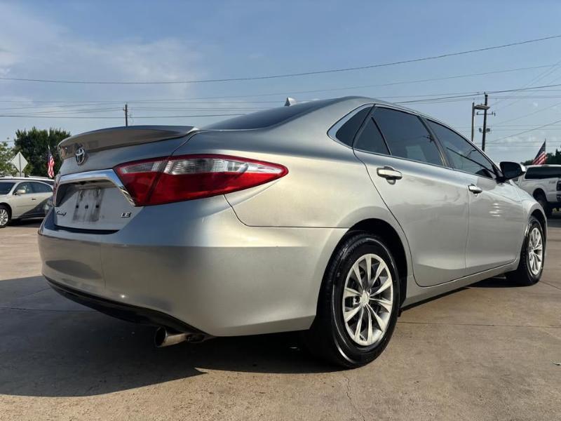 Toyota Camry SE 2015