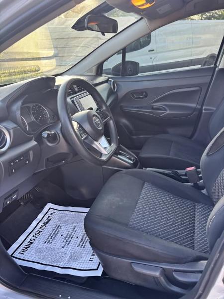 Nissan Versa S CVT 2021