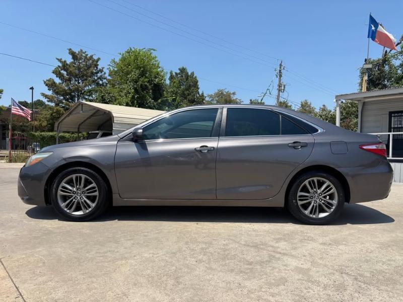 Toyota Camry SE 2015