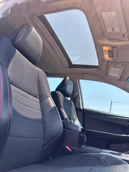 Toyota Camry SE 2015