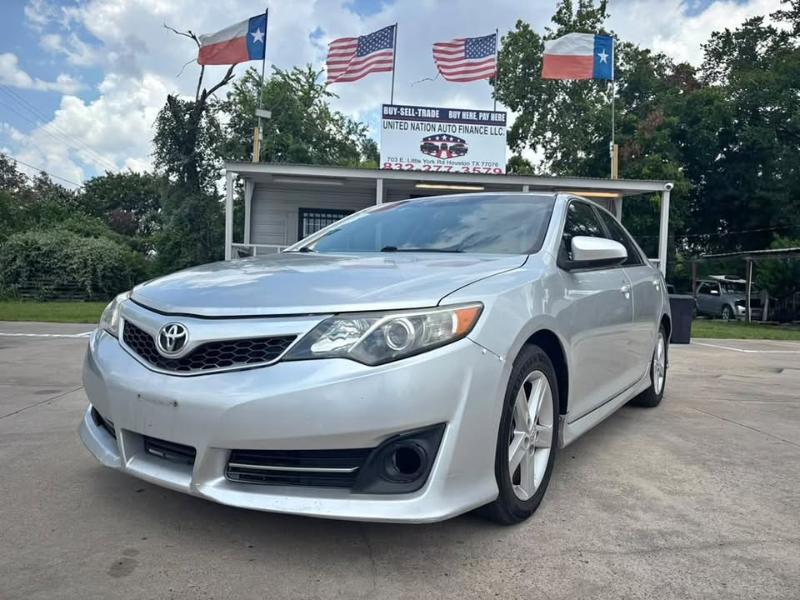 Toyota Camry L 2012