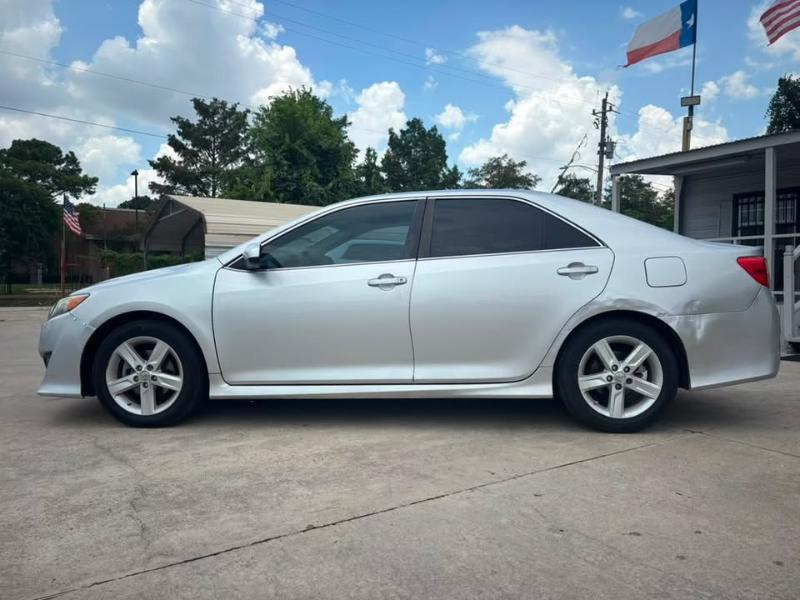 Toyota Camry L 2012