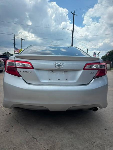 Toyota Camry L 2012