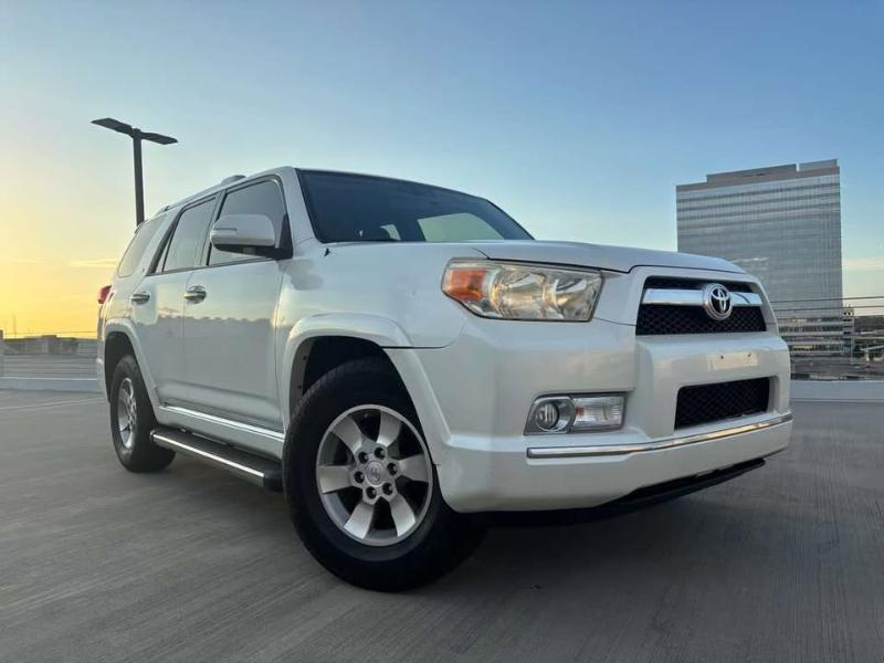 Toyota 4Runner SR5 2WD 2012