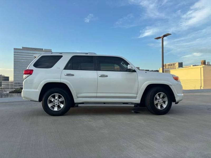 Toyota 4Runner SR5 2WD 2012