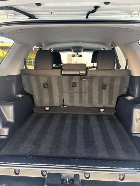 Toyota 4Runner SR5 2WD 2012