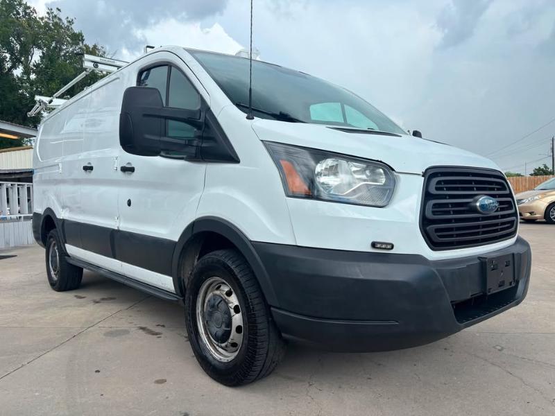 Ford Transit 250 Van Low Roof 60/40 Pass.130-in. WB 2015