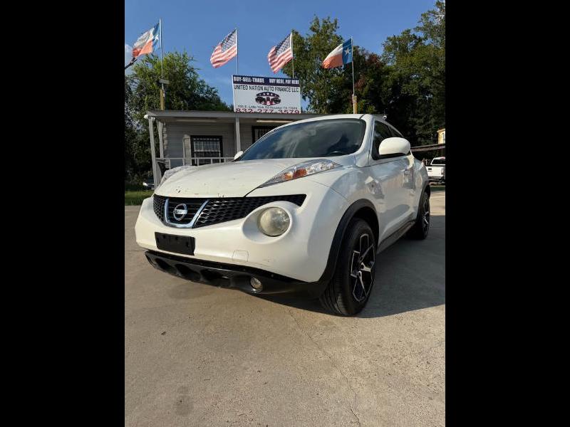 Nissan Juke S FWD 2013
