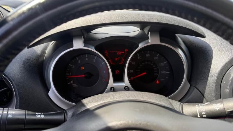 Nissan Juke S FWD 2013