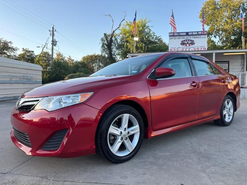 Toyota Camry XLE 2013