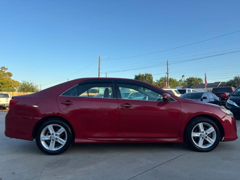 Toyota Camry XLE 2013