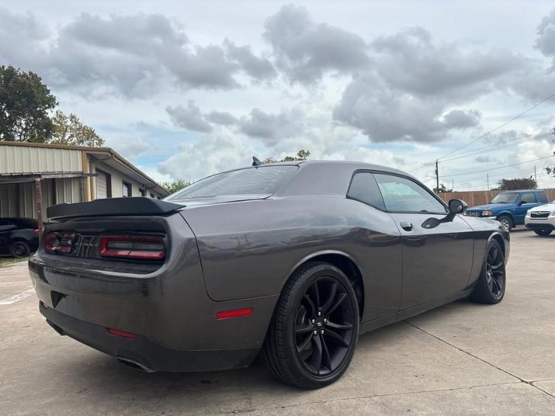 Dodge Challenger SXT 2017