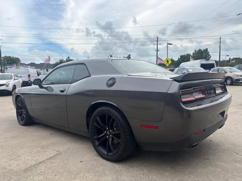 Dodge Challenger SXT 2017