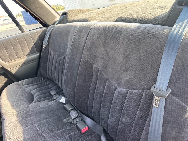 Oldsmobile Cutlass Supreme SE sedan 1994