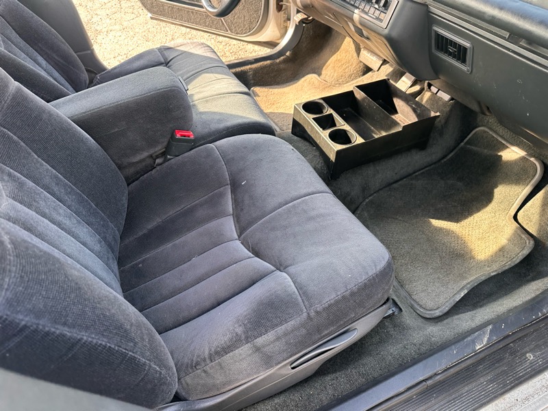 Oldsmobile Cutlass Supreme SE sedan 1994