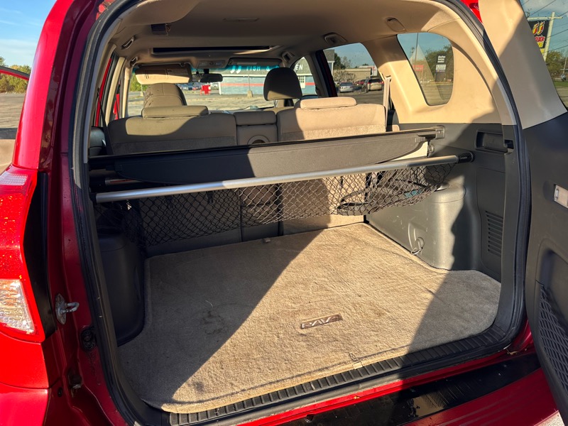 Toyota RAV4 Limited I4 2WD 2007