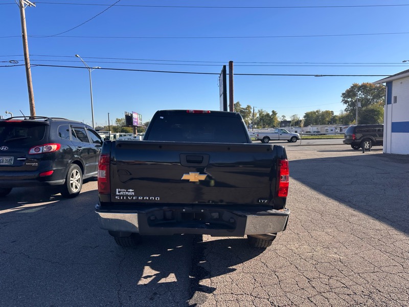Chevrolet Silverado 1500 LT1 Crew Cab 2WD 2010