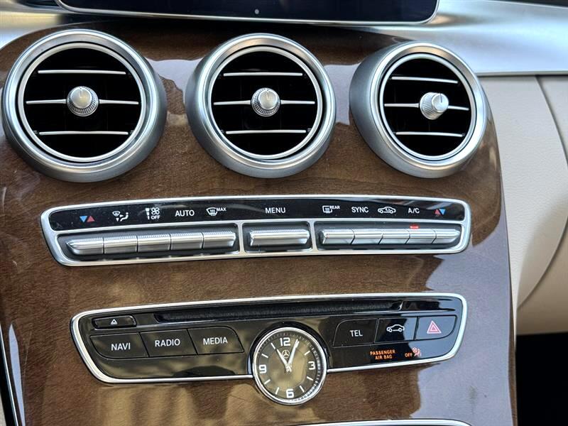 Mercedes-Benz C-Class C300 4D Sport Sedan 4M 2015 Mercedes-Benz C-Class C300 4D Sport Sedan 4M 2015