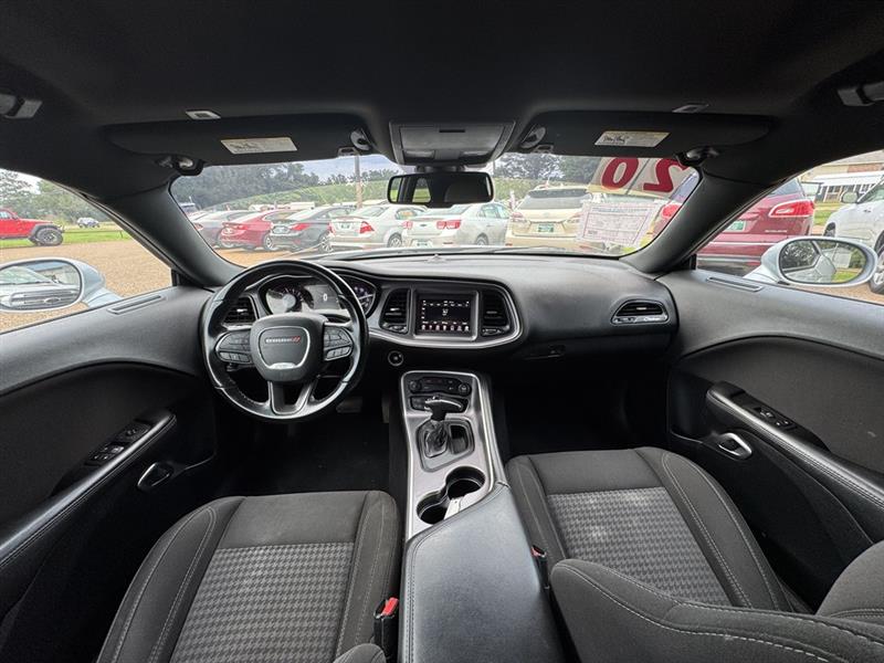 Dodge Challenger SXT 2020