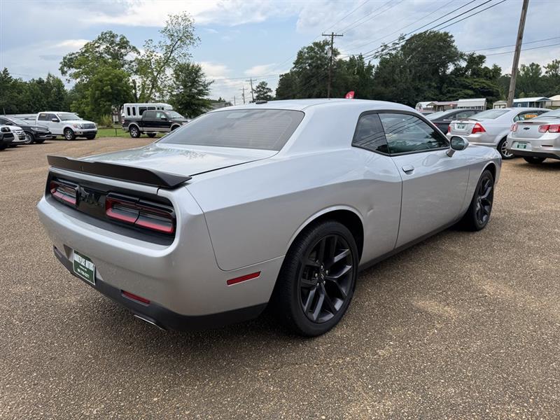 Dodge Challenger SXT 2020