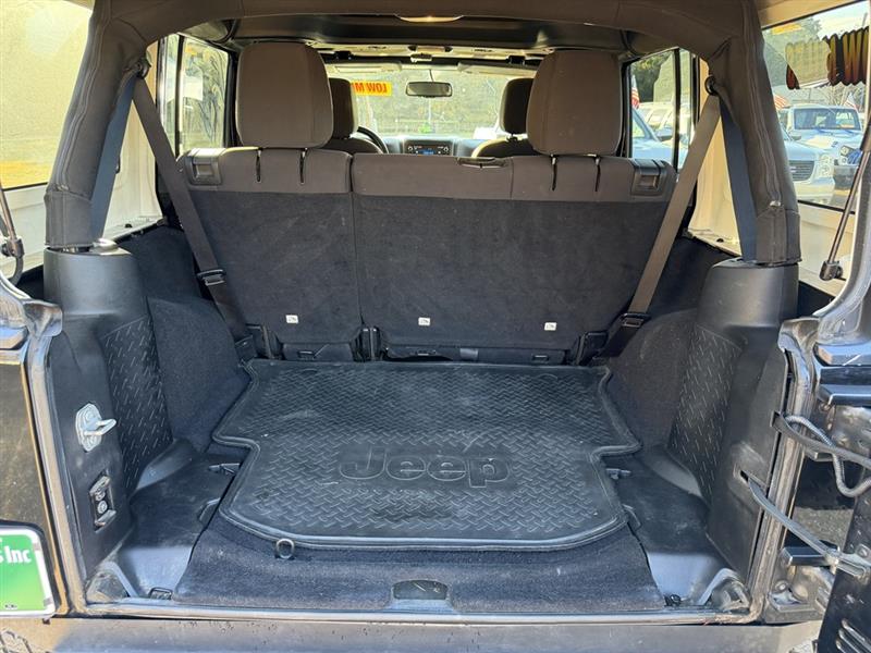 Jeep Wrangler Unlimited Sport 4WD 2014