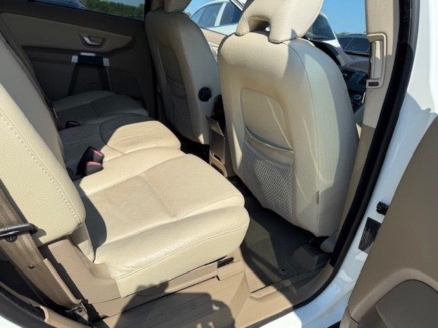 Volvo XC90 3.2 FWD 5-Passenger 2013