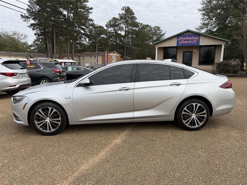 2019 Buick Regal Sportback Preferred's photo