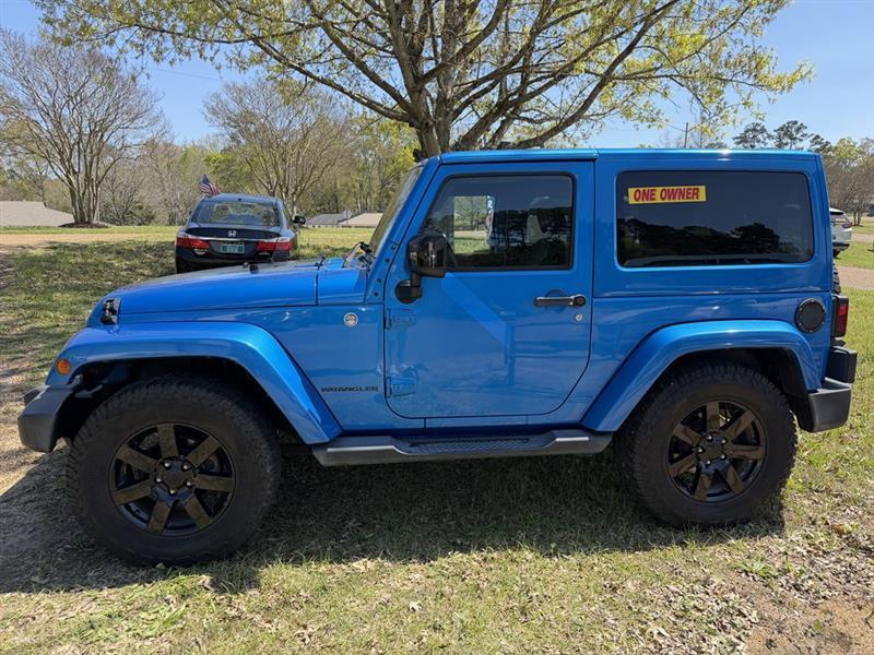 Jeep Wrangler Sahara 4WD 2014
