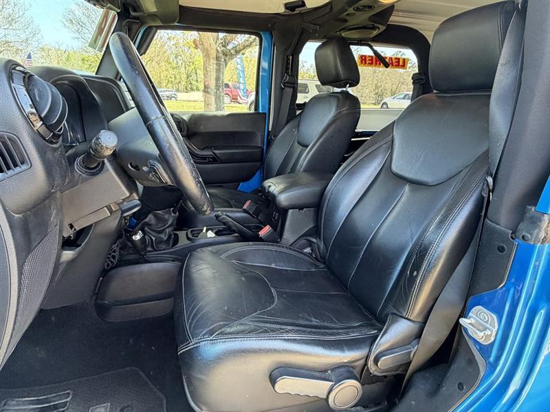 Jeep Wrangler Sahara 4WD 2014