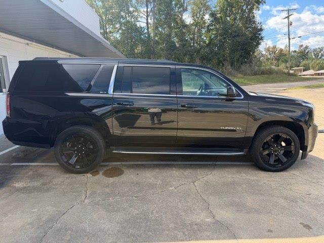 GMC Yukon XL SLT-2 1/2 Ton 2WD 2019