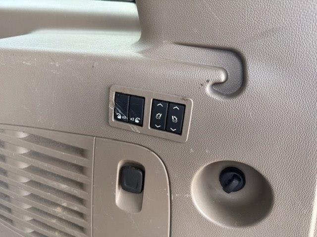 GMC Yukon XL SLT-2 1/2 Ton 2WD 2019