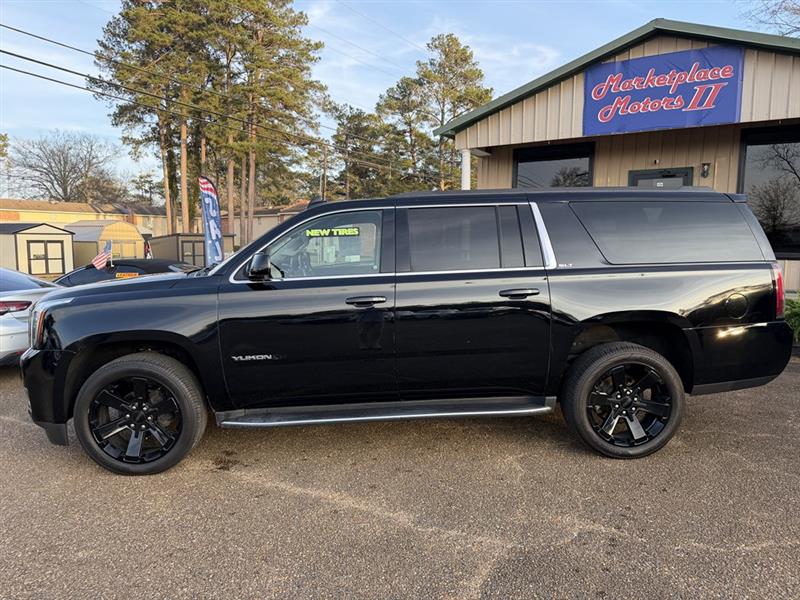 GMC Yukon XL SLT-2 1/2 Ton 2WD 2019