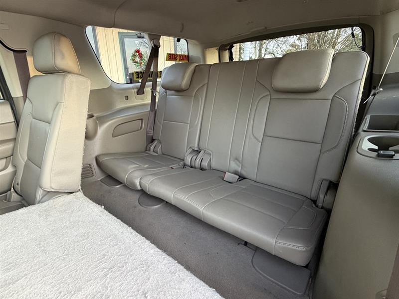 GMC Yukon XL SLT-2 1/2 Ton 2WD 2019